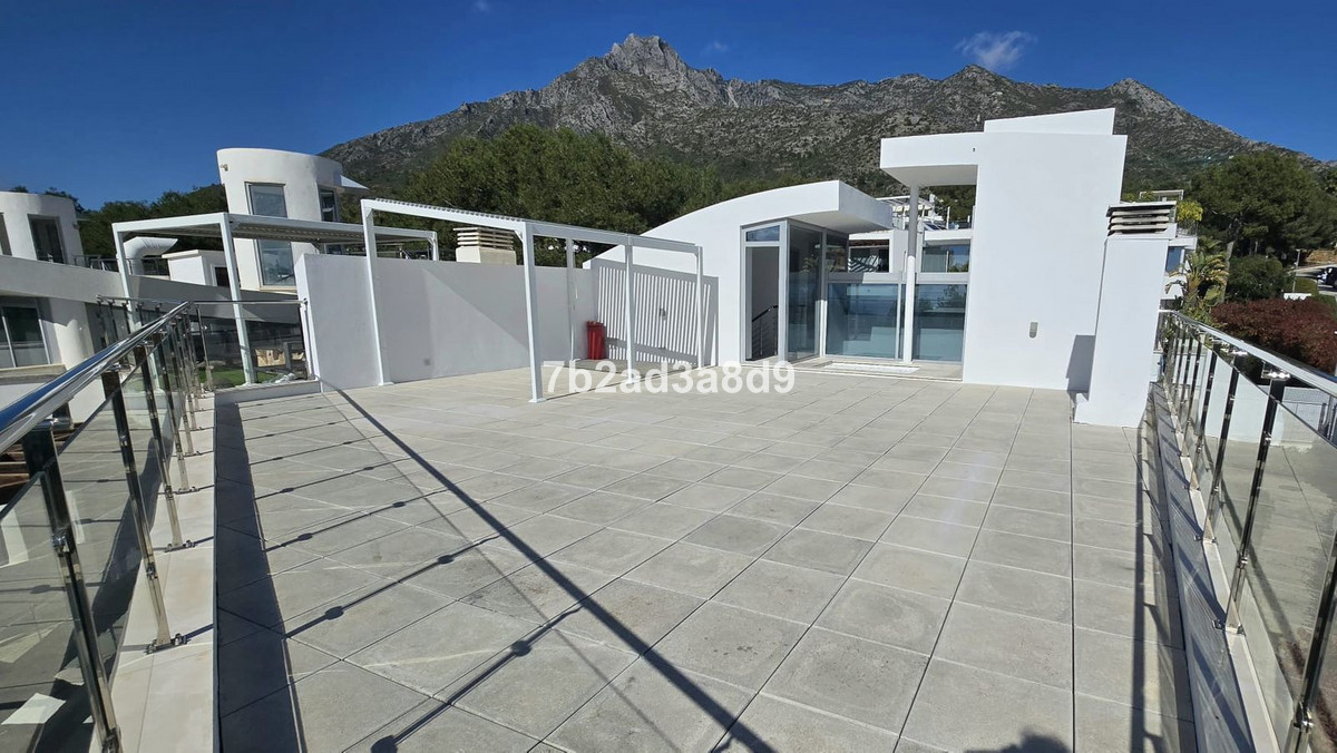 Huis te koop in The Golden Mile | 5 slaapkamers H5305174