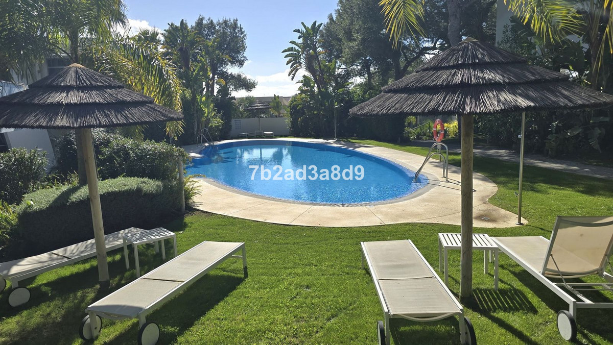 Huis te koop in The Golden Mile | 5 slaapkamers H5305174