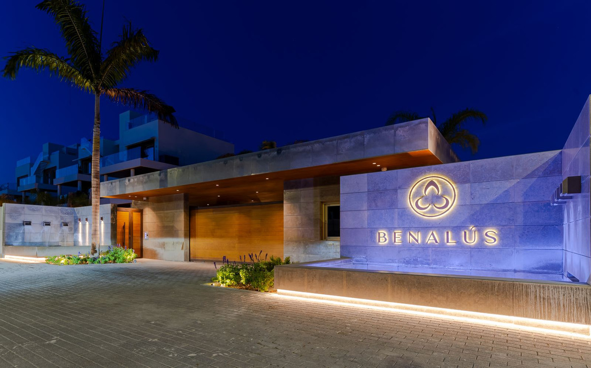 Appartement te koop in The Golden Mile | 2 slaapkamers H5307955