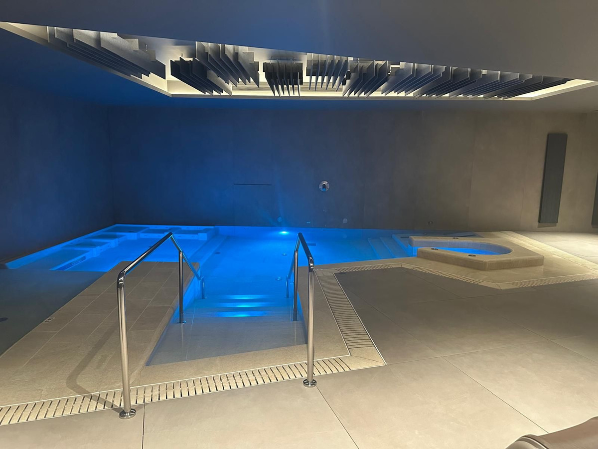 Appartement te koop in The Golden Mile | 2 slaapkamers H5307955