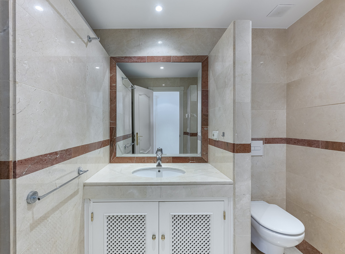 Appartement te koop in The Golden Mile | 2 slaapkamers H5342575