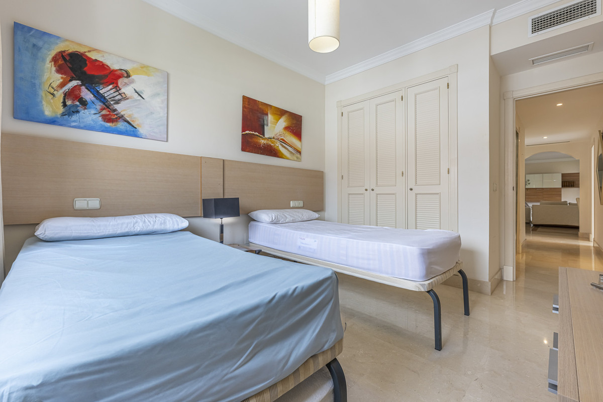 Appartement te koop in The Golden Mile | 2 slaapkamers H5342575