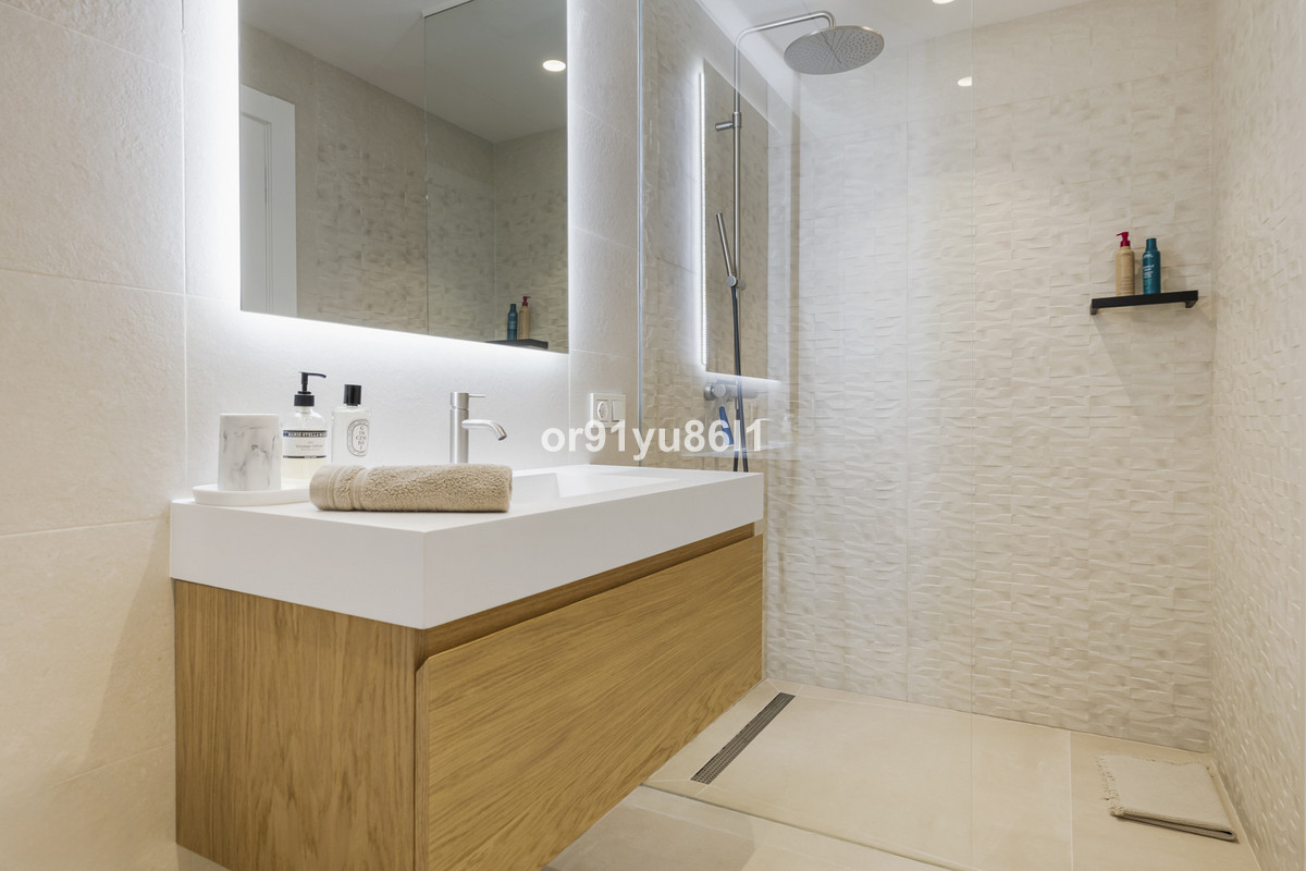 Huis te koop in The Golden Mile | 4 slaapkamers H5343688