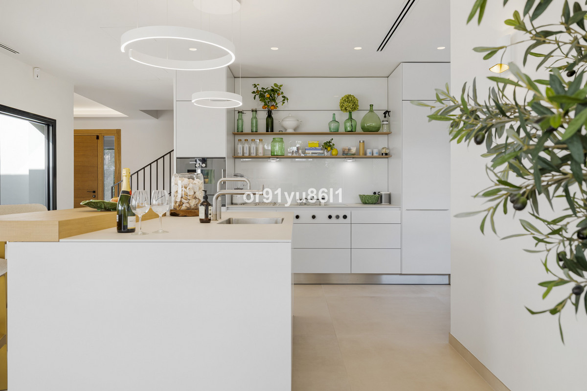 Huis te koop in The Golden Mile | 4 slaapkamers H5343688