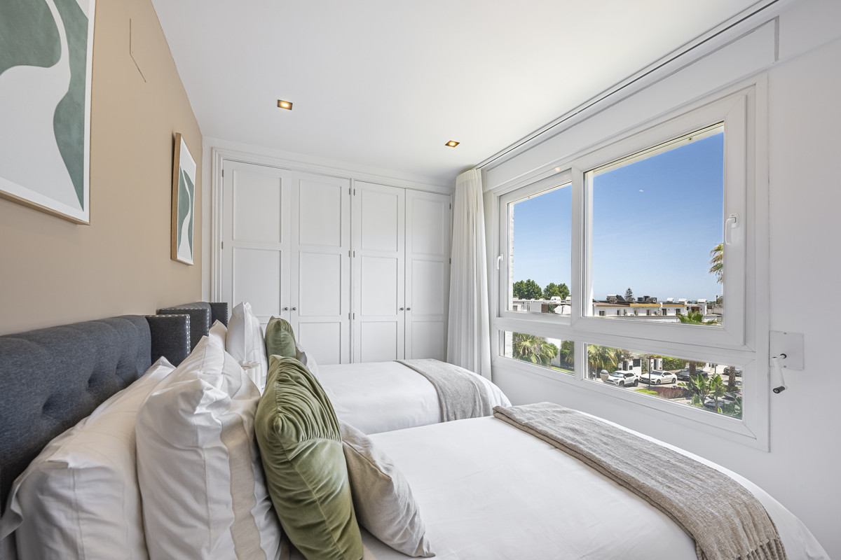 Property main view 33