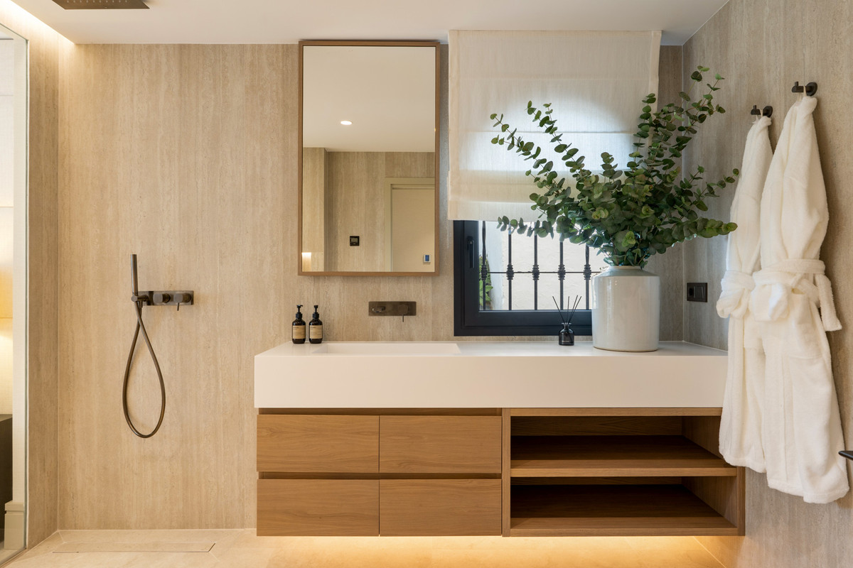 Appartement te koop in The Golden Mile | 3 slaapkamers H5348602