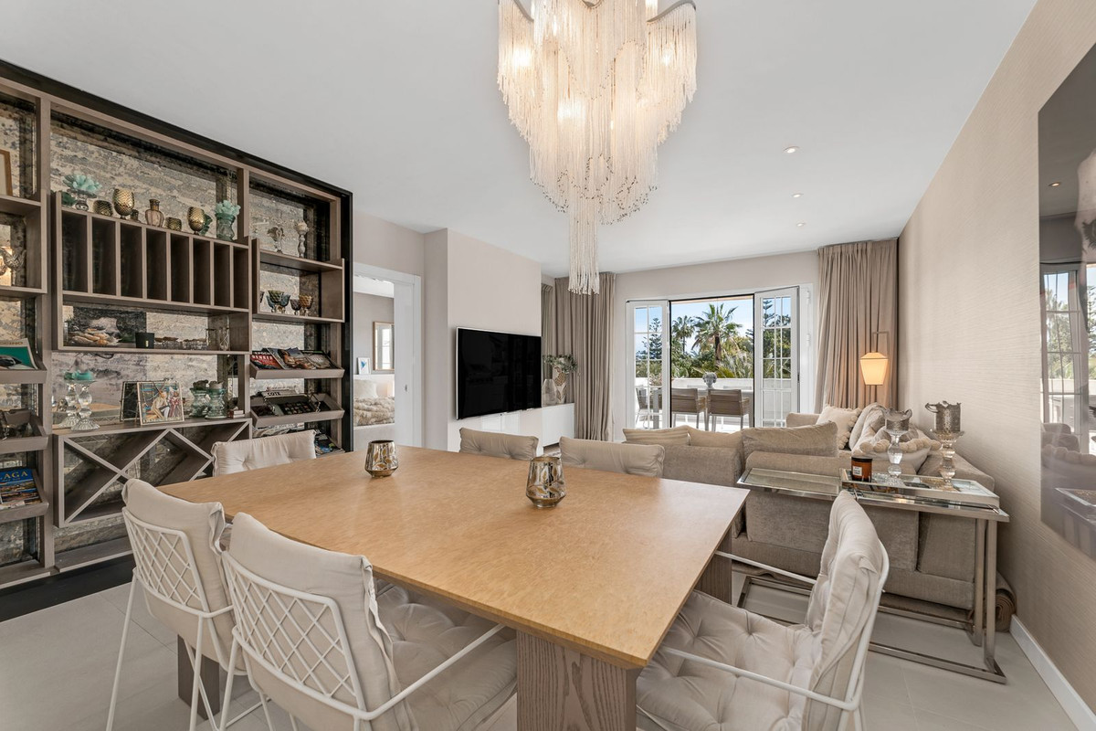 Appartement te koop in The Golden Mile | 3 slaapkamers H5348767