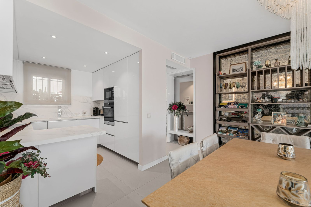 Appartement te koop in The Golden Mile | 3 slaapkamers H5348767