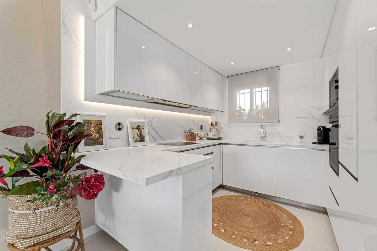 Appartement te koop in The Golden Mile | 3 slaapkamers H5348767