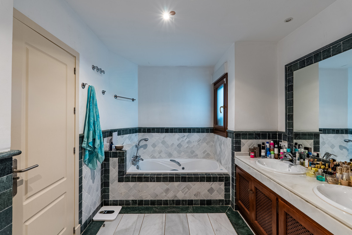 Appartement te koop in The Golden Mile | 2 slaapkamers H5353000