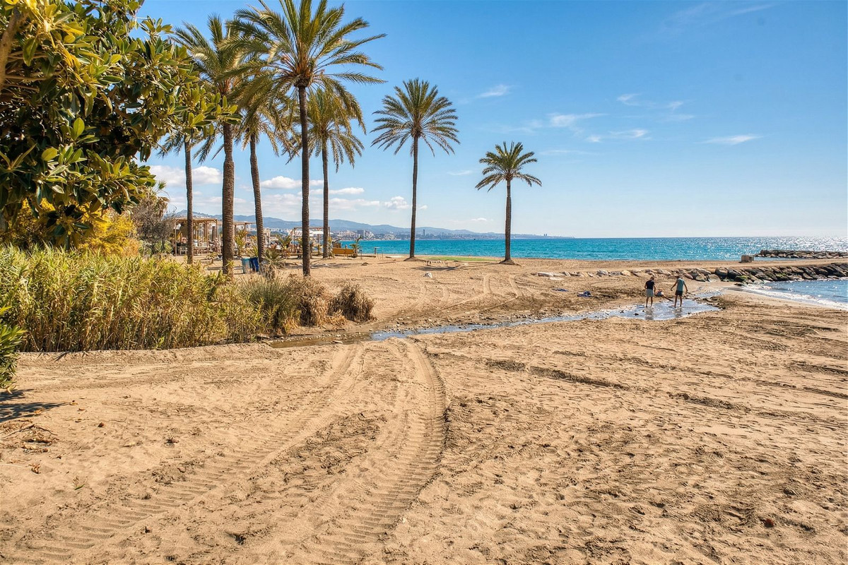 Appartement te koop in The Golden Mile | 1 slaapkamers H5353651