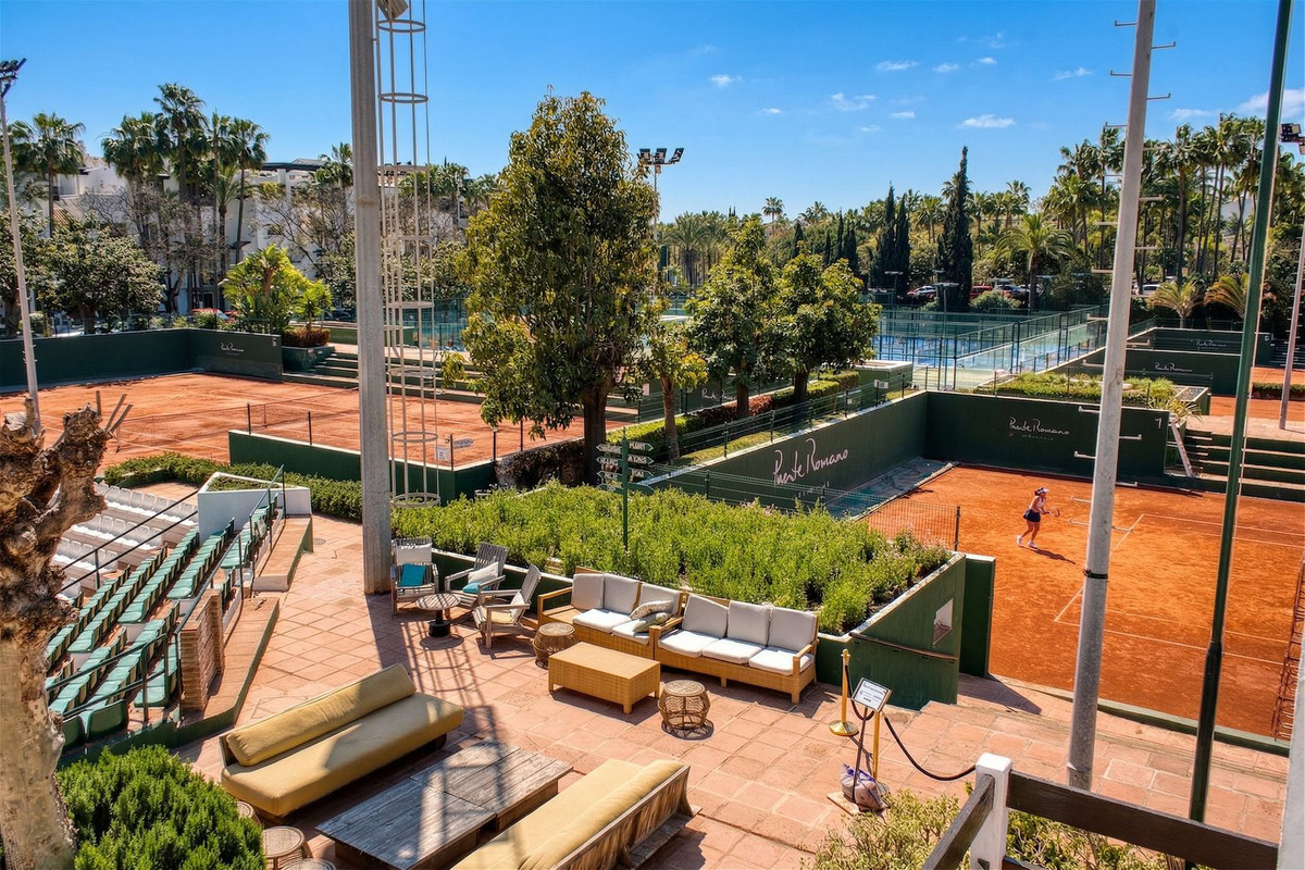 Appartement te koop in The Golden Mile | 1 slaapkamers H5353651