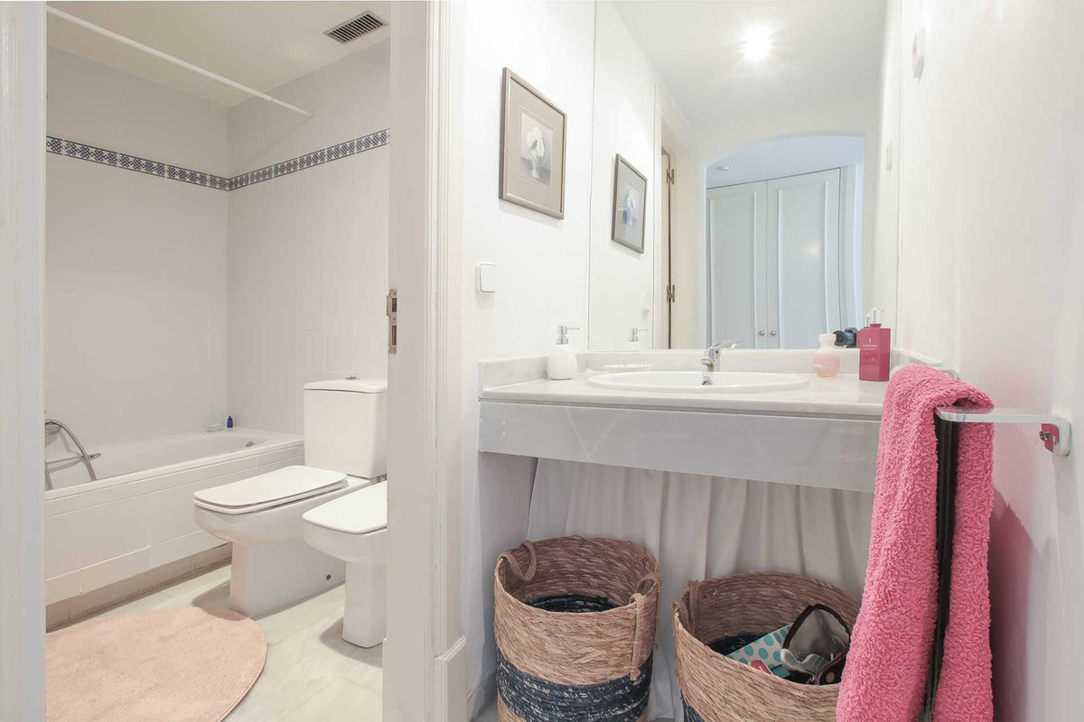 Appartement te koop in The Golden Mile | 2 slaapkamers H5359369