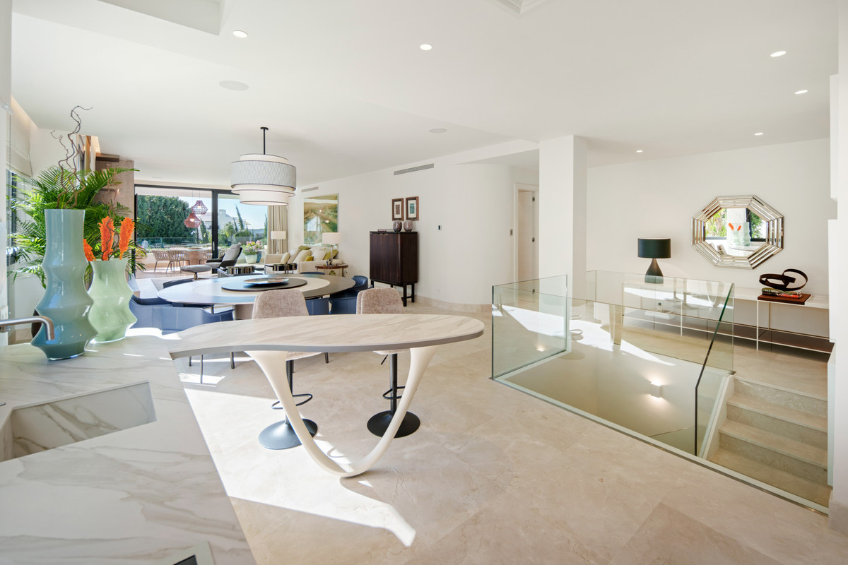 Appartement te koop in The Golden Mile | 4 slaapkamers H5365438