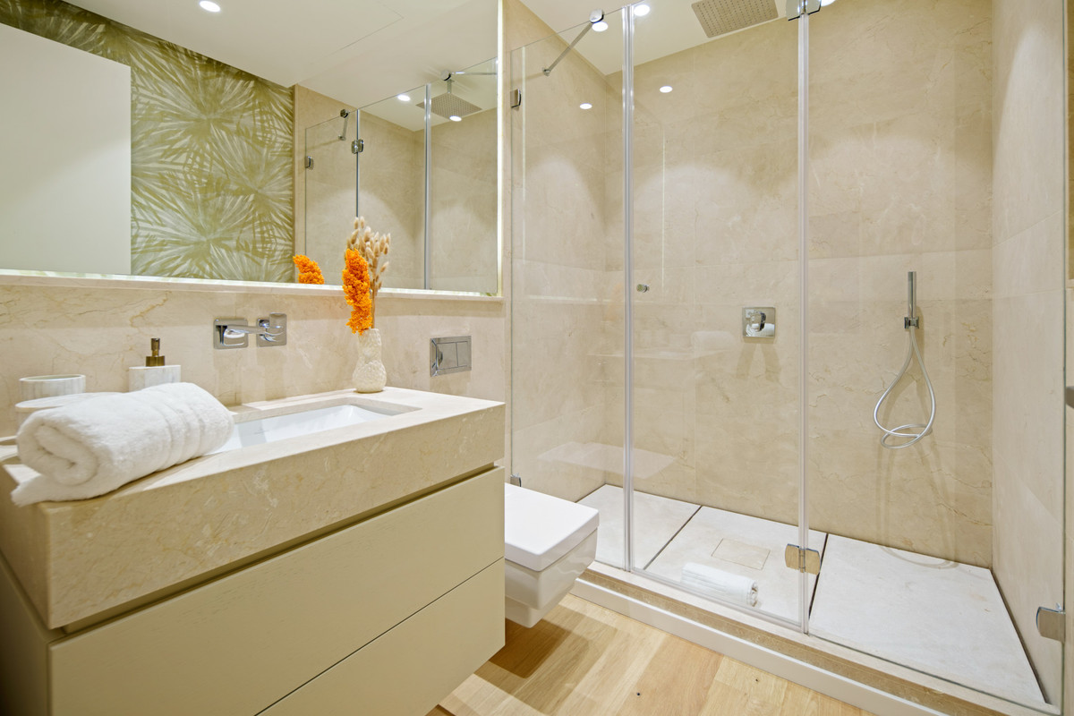 Appartement te koop in The Golden Mile | 4 slaapkamers H5365438