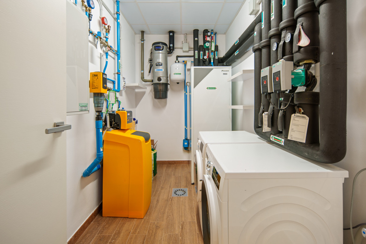 Appartement te koop in The Golden Mile | 4 slaapkamers H5365438