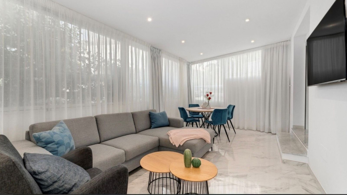 Appartement te koop in The Golden Mile | 2 slaapkamers H5370211