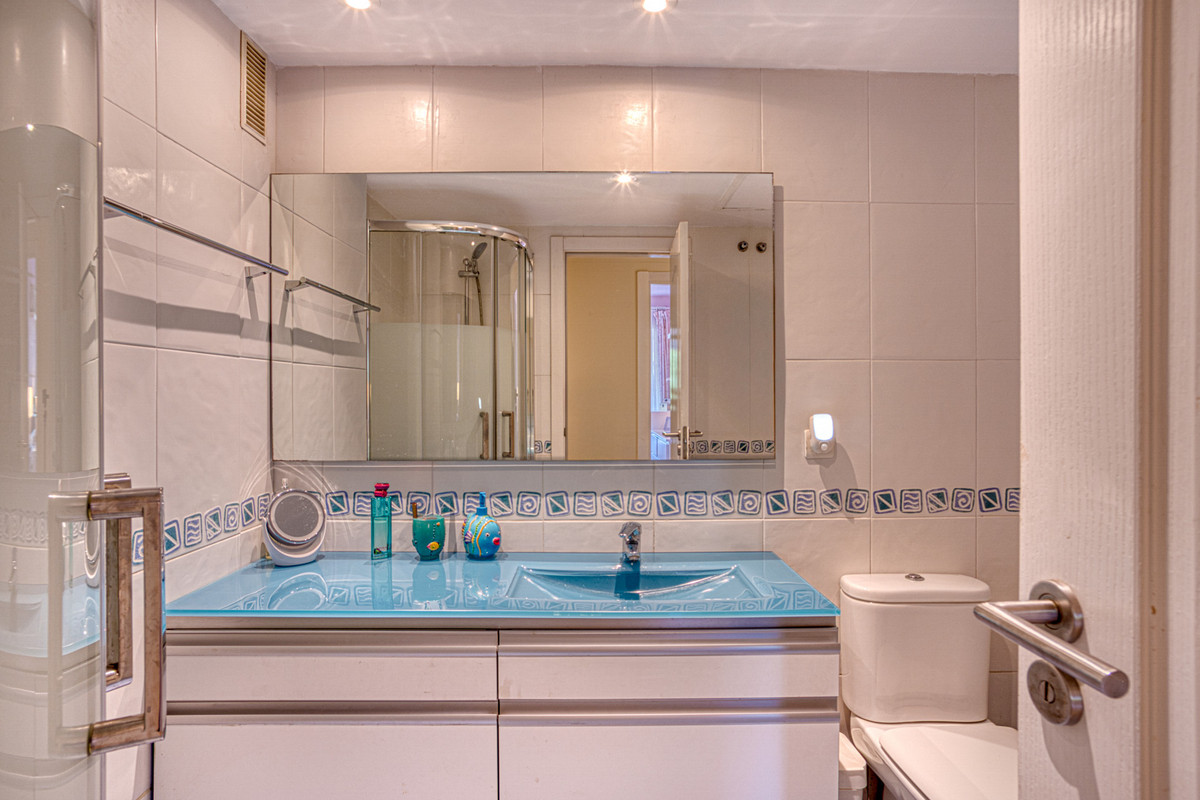 Appartement te koop in The Golden Mile | 3 slaapkamers H5370430