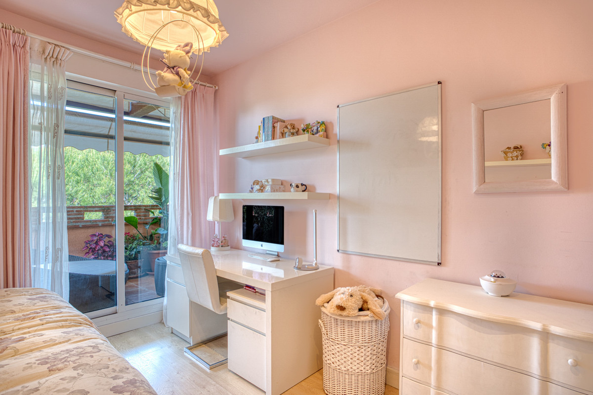Appartement te koop in The Golden Mile | 3 slaapkamers H5370430