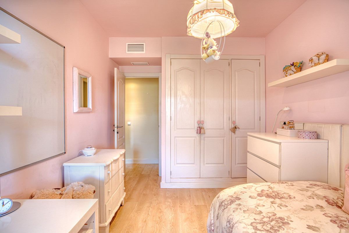 Appartement te koop in The Golden Mile | 3 slaapkamers H5370430