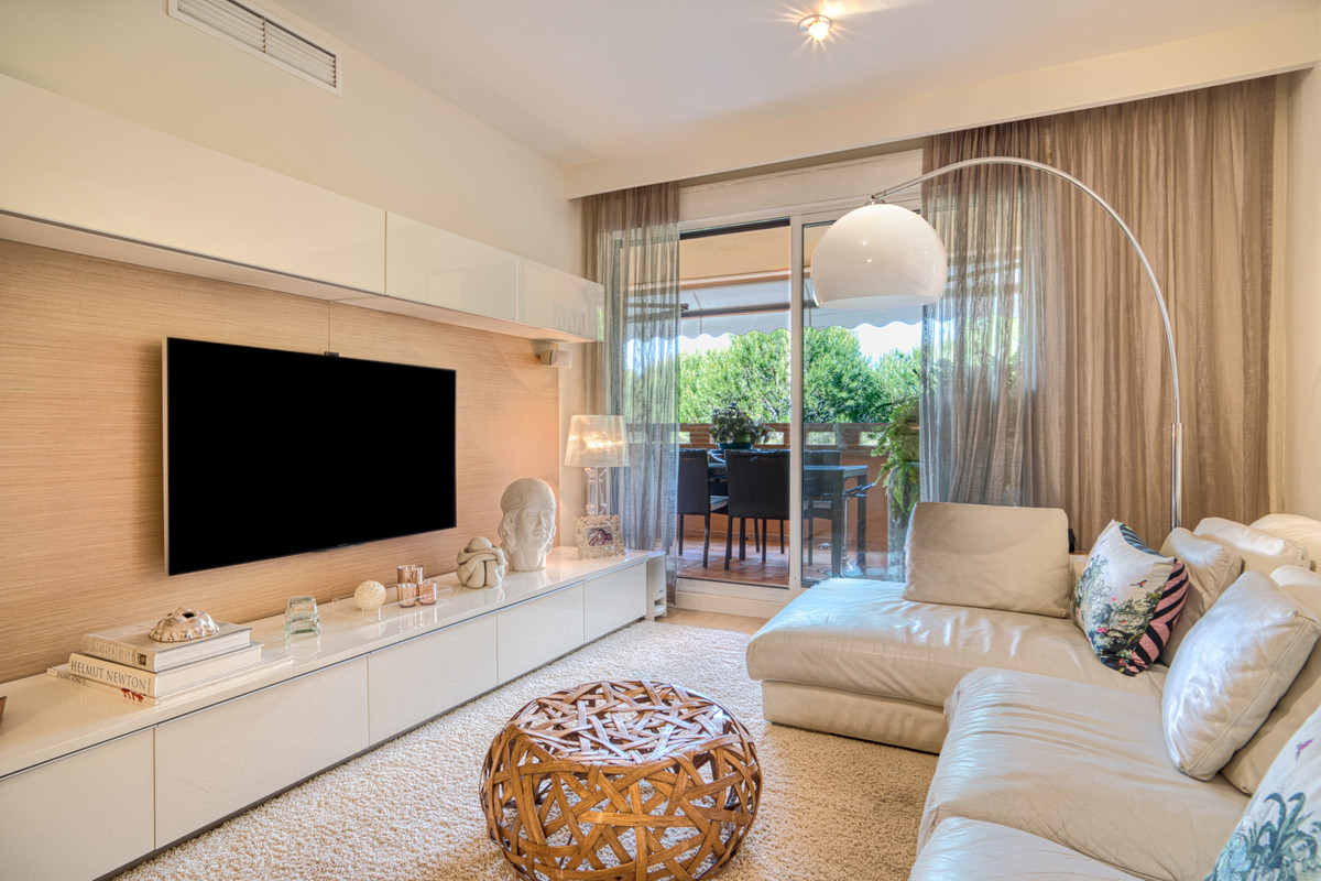 Appartement te koop in The Golden Mile | 3 slaapkamers H5370430