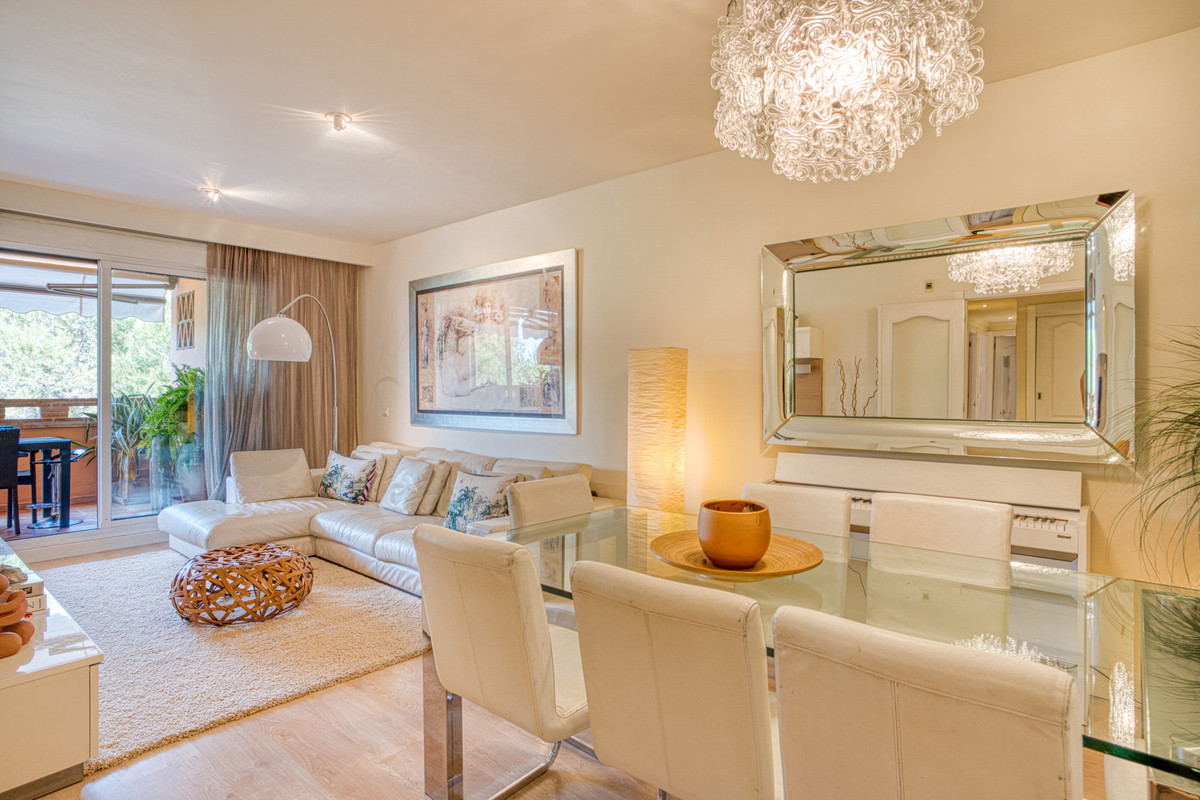 Appartement te koop in The Golden Mile | 3 slaapkamers H5370430