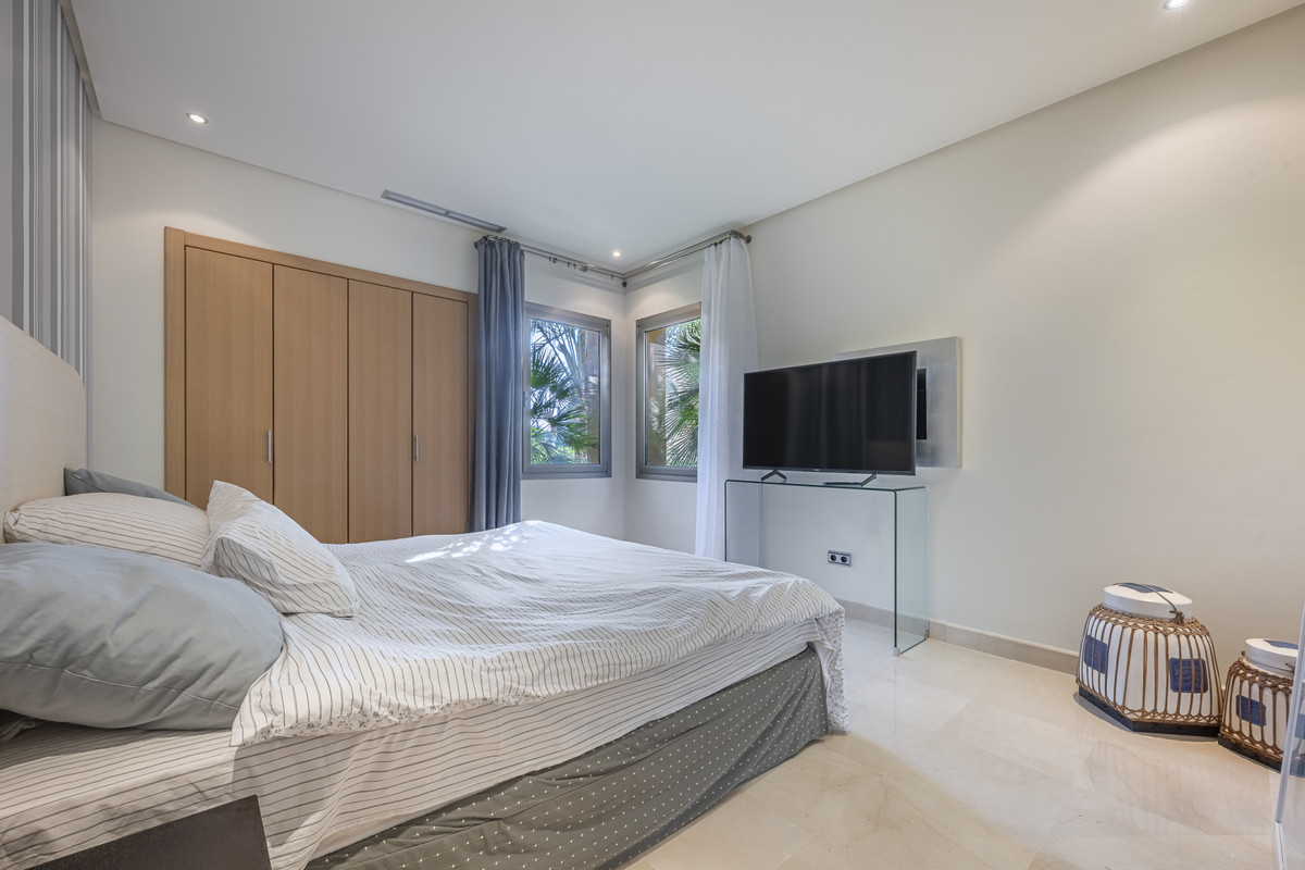 Appartement te koop in The Golden Mile | 3 slaapkamers H5372035