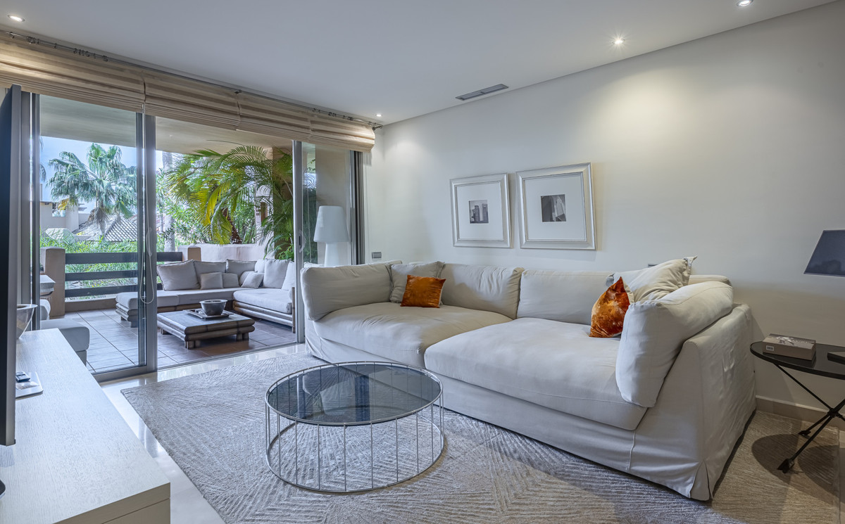 Appartement te koop in The Golden Mile | 3 slaapkamers H5372035