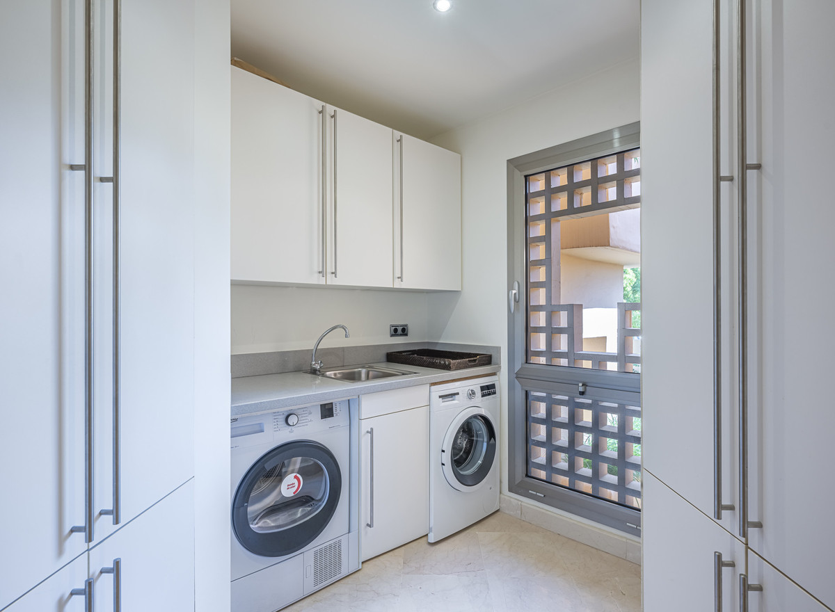 Appartement te koop in The Golden Mile | 3 slaapkamers H5372035