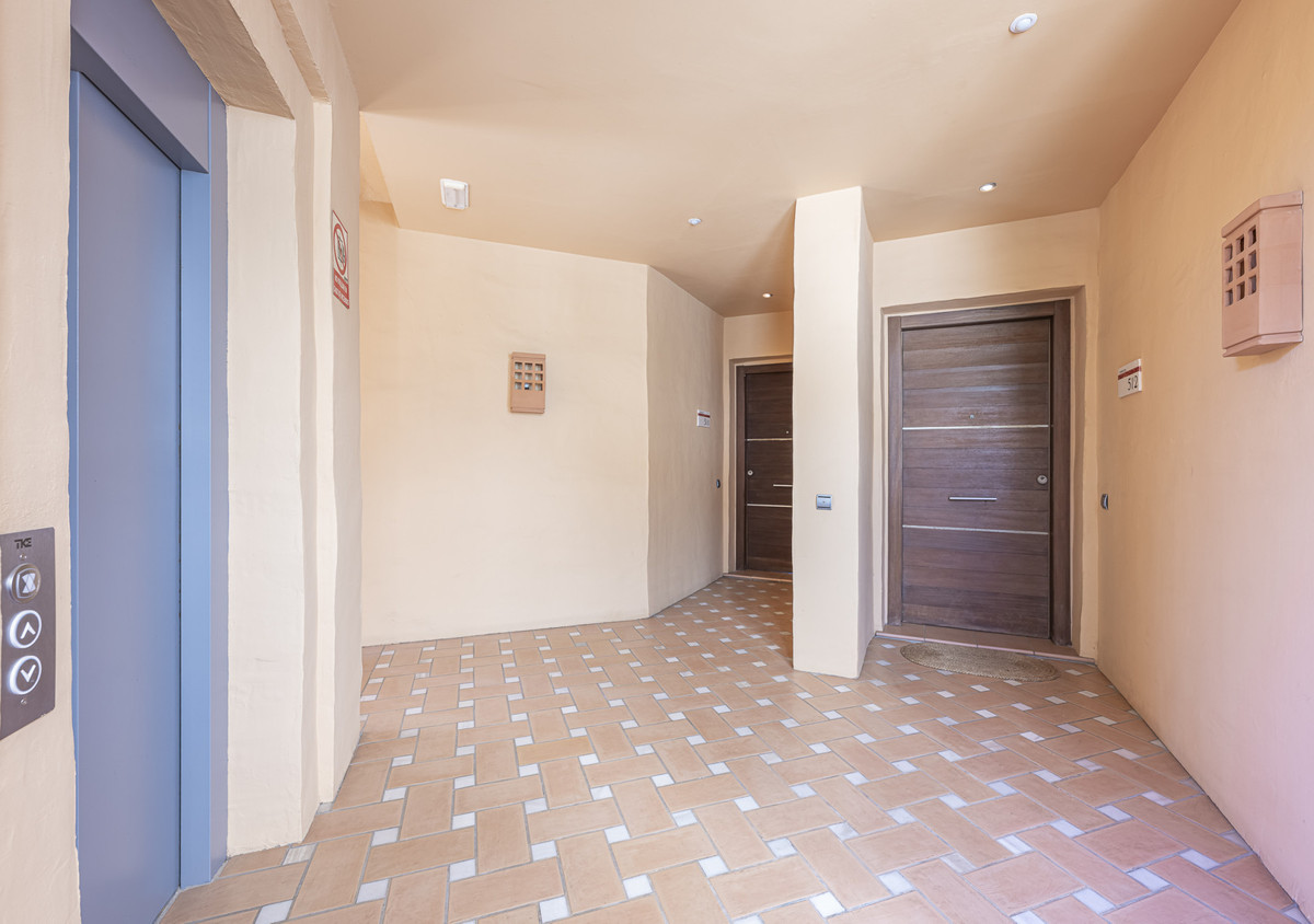 Appartement te koop in The Golden Mile | 3 slaapkamers H5372035