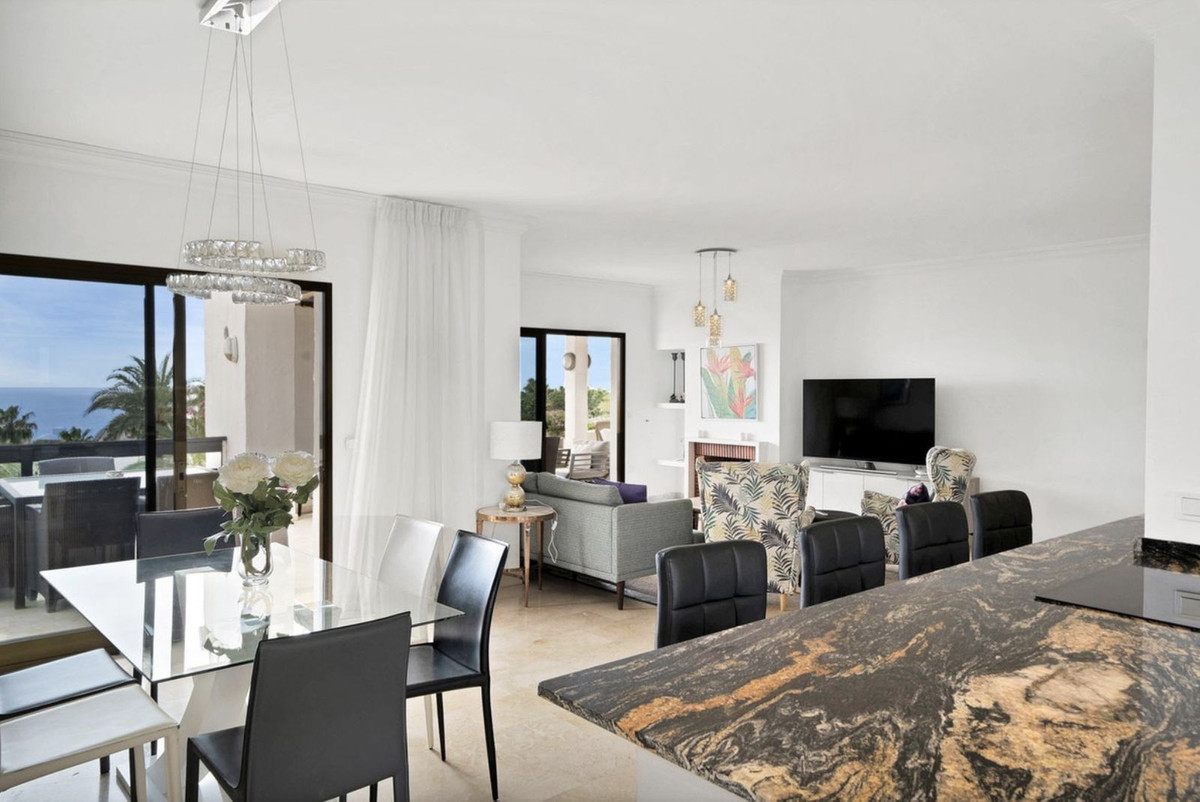 Appartement te koop in The Golden Mile | 3 slaapkamers H5374069