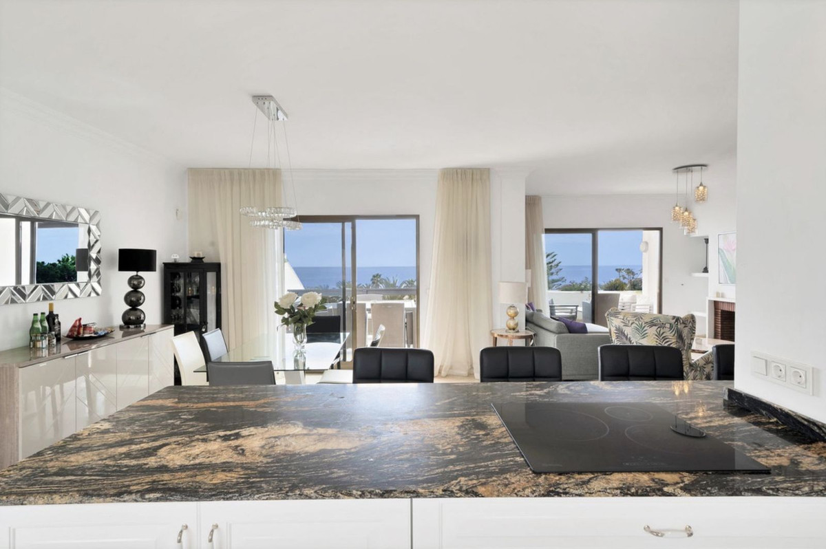 Appartement te koop in The Golden Mile | 3 slaapkamers H5374069