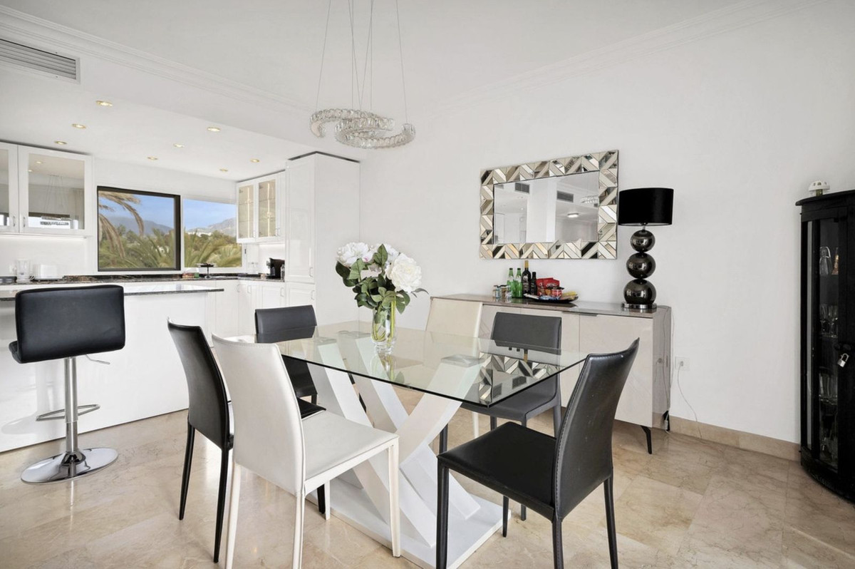 Appartement te koop in The Golden Mile | 3 slaapkamers H5374069