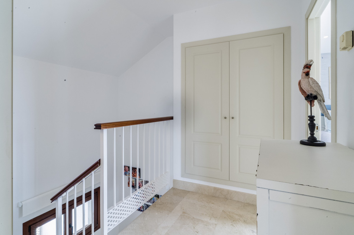 Appartement te koop in The Golden Mile | 3 slaapkamers H5378101