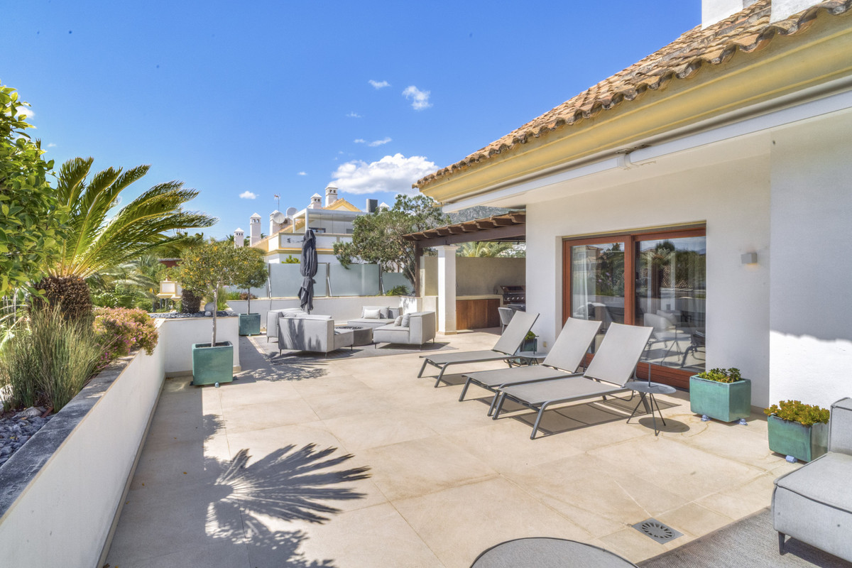 Appartement te koop in The Golden Mile | 3 slaapkamers H5378101