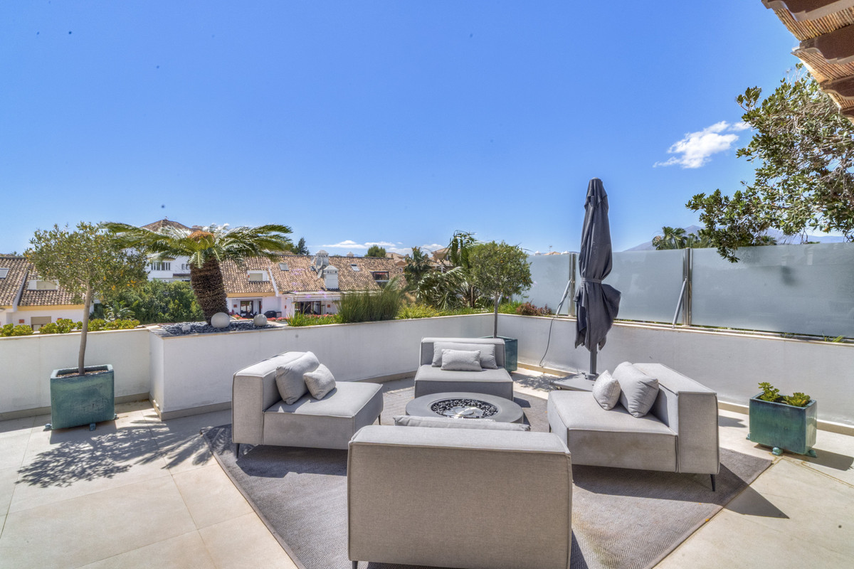 Appartement te koop in The Golden Mile | 3 slaapkamers H5378101