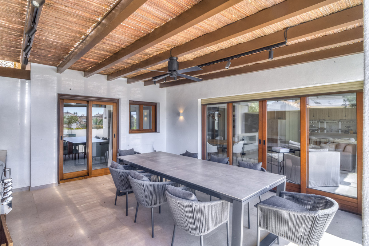Appartement te koop in The Golden Mile | 3 slaapkamers H5378101