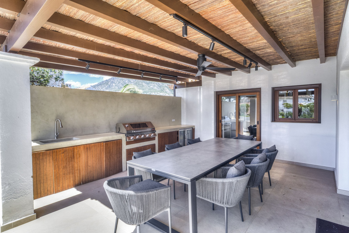 Appartement te koop in The Golden Mile | 3 slaapkamers H5378101