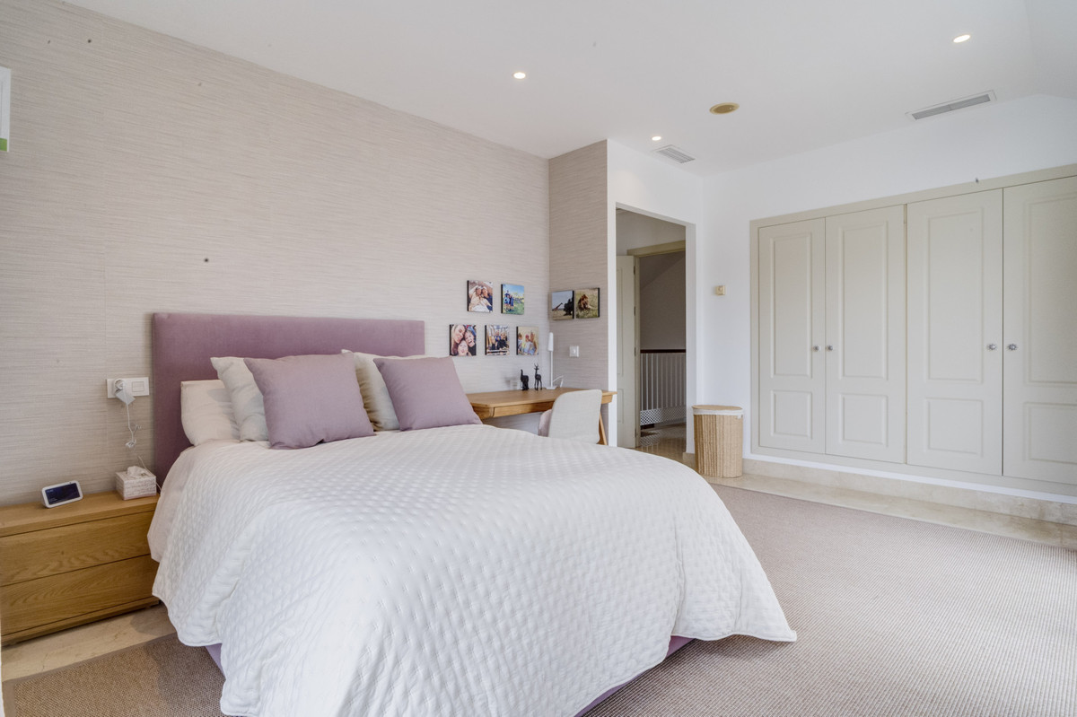 Appartement te koop in The Golden Mile | 3 slaapkamers H5378101