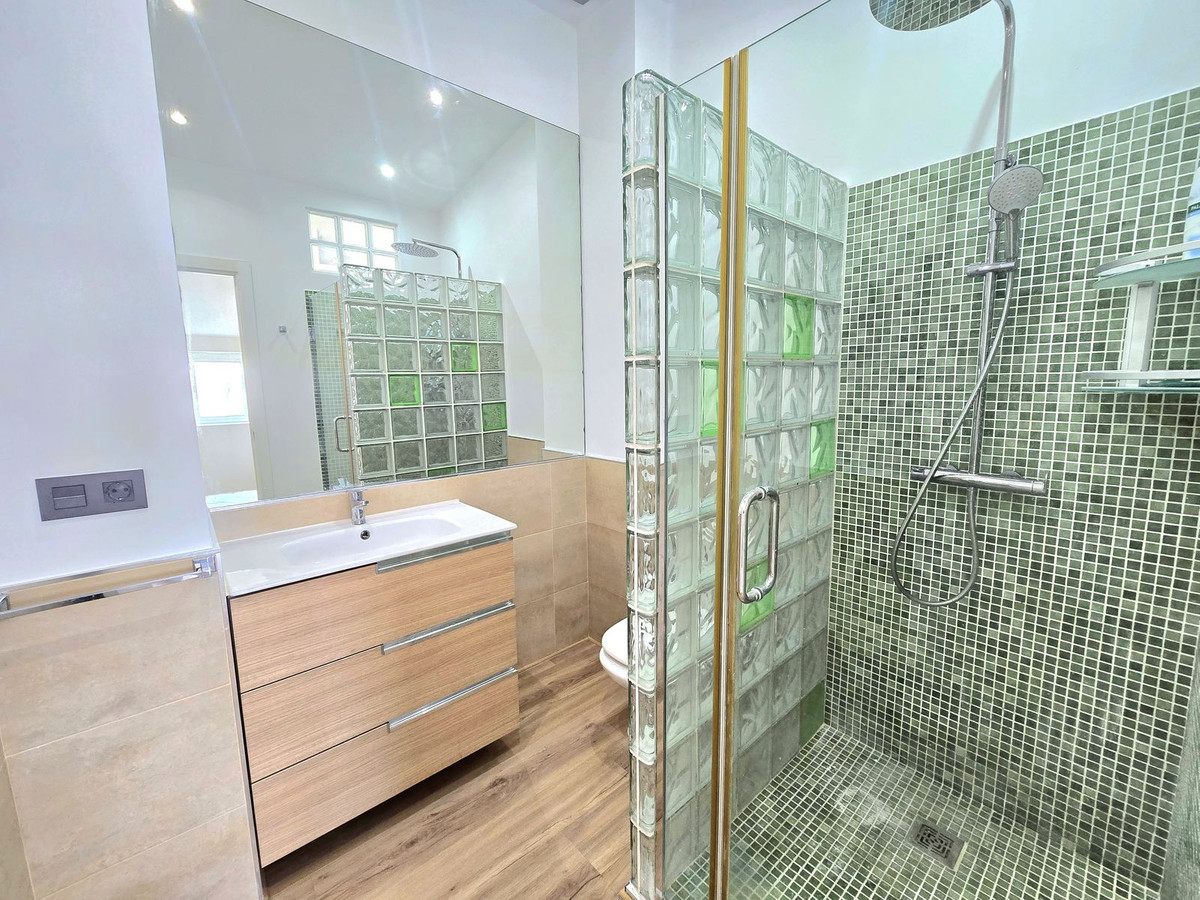 Appartement te koop in The Golden Mile | 1 slaapkamers H5379013