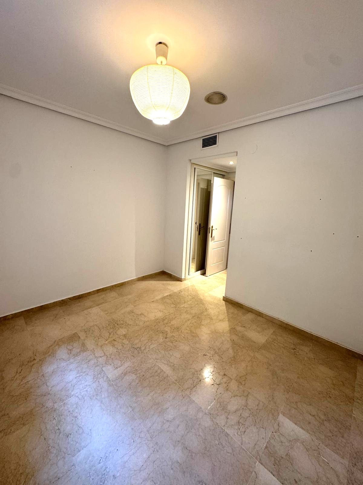 Appartement te koop in The Golden Mile | 2 slaapkamers H5380150