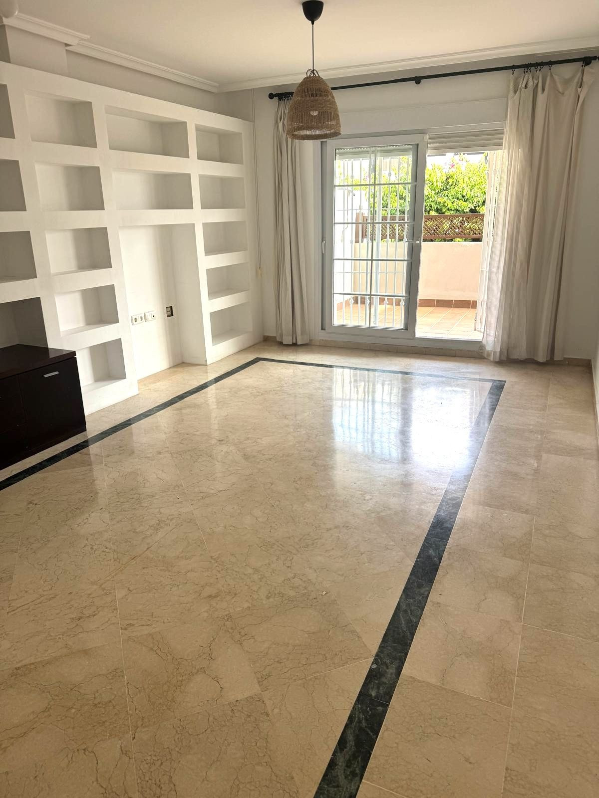Appartement te koop in The Golden Mile | 2 slaapkamers H5380150