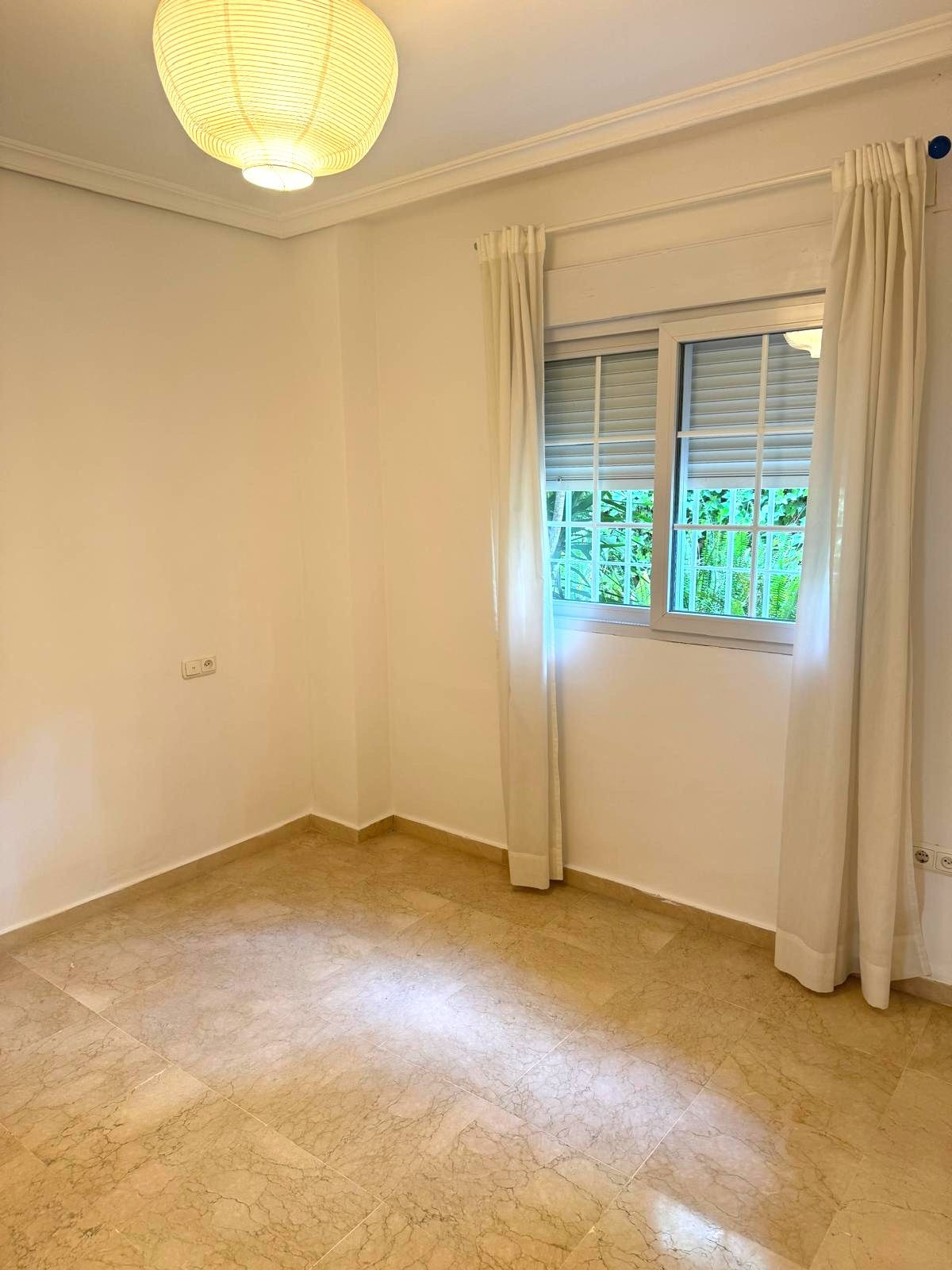 Appartement te koop in The Golden Mile | 2 slaapkamers H5380150