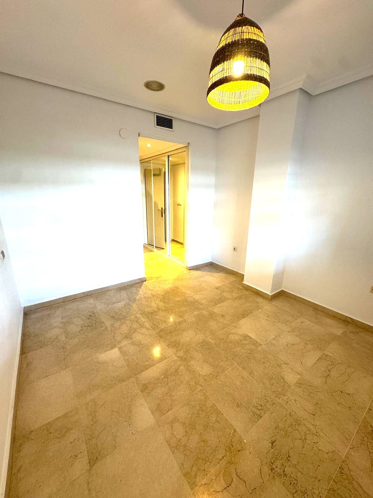 Appartement te koop in The Golden Mile | 2 slaapkamers H5380150