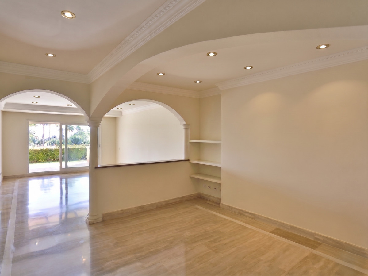 Appartement te koop in The Golden Mile | 3 slaapkamers H5382280