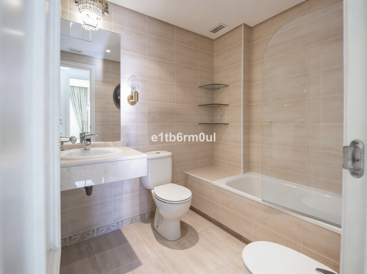Appartement te koop in The Golden Mile | 2 slaapkamers H5384005