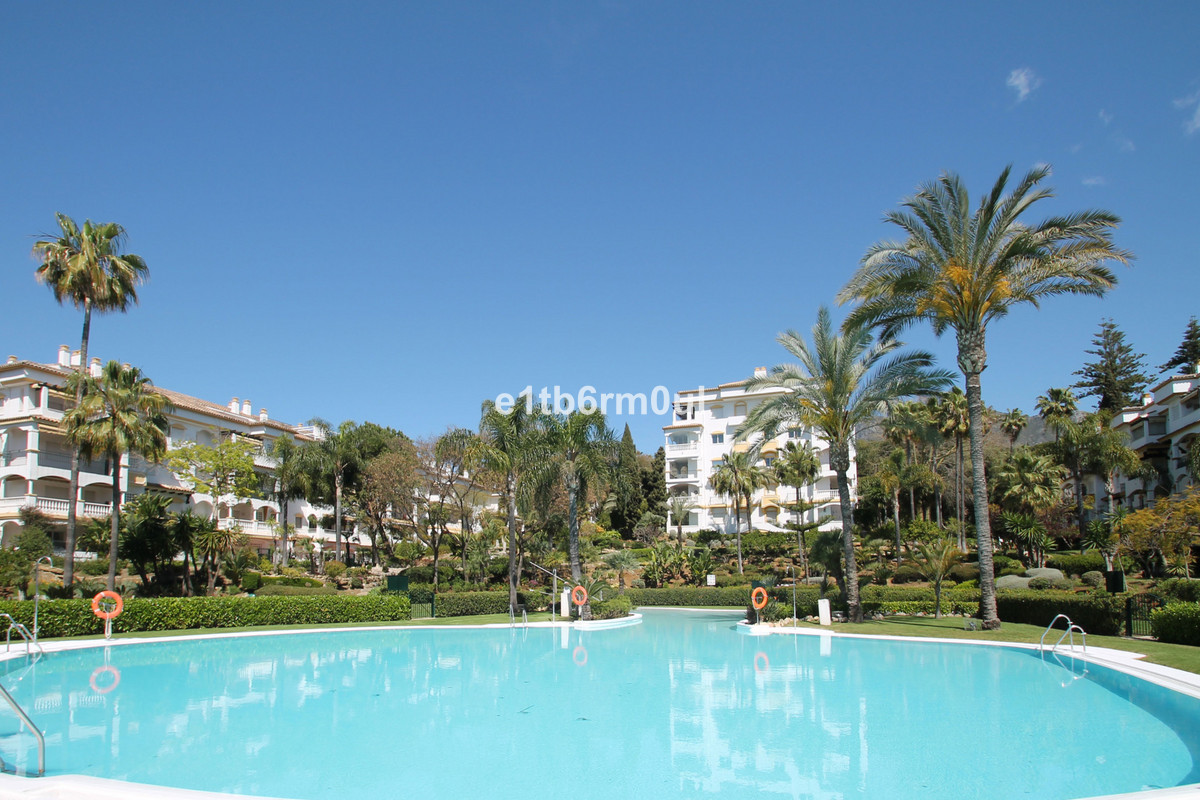 Appartement te koop in The Golden Mile | 2 slaapkamers H5384005