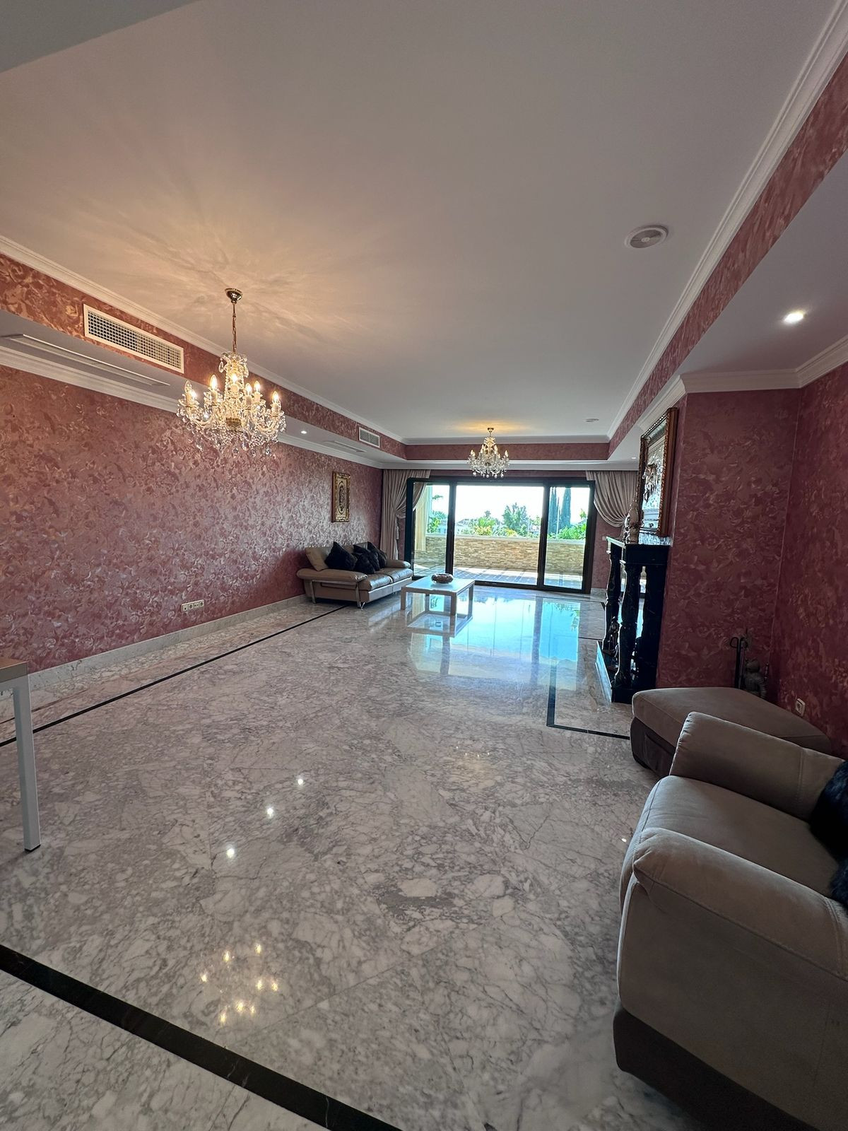 Appartement te koop in The Golden Mile | 4 slaapkamers H5386999