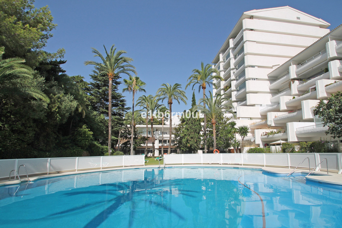Appartement te koop in The Golden Mile | 1 slaapkamers H5389318