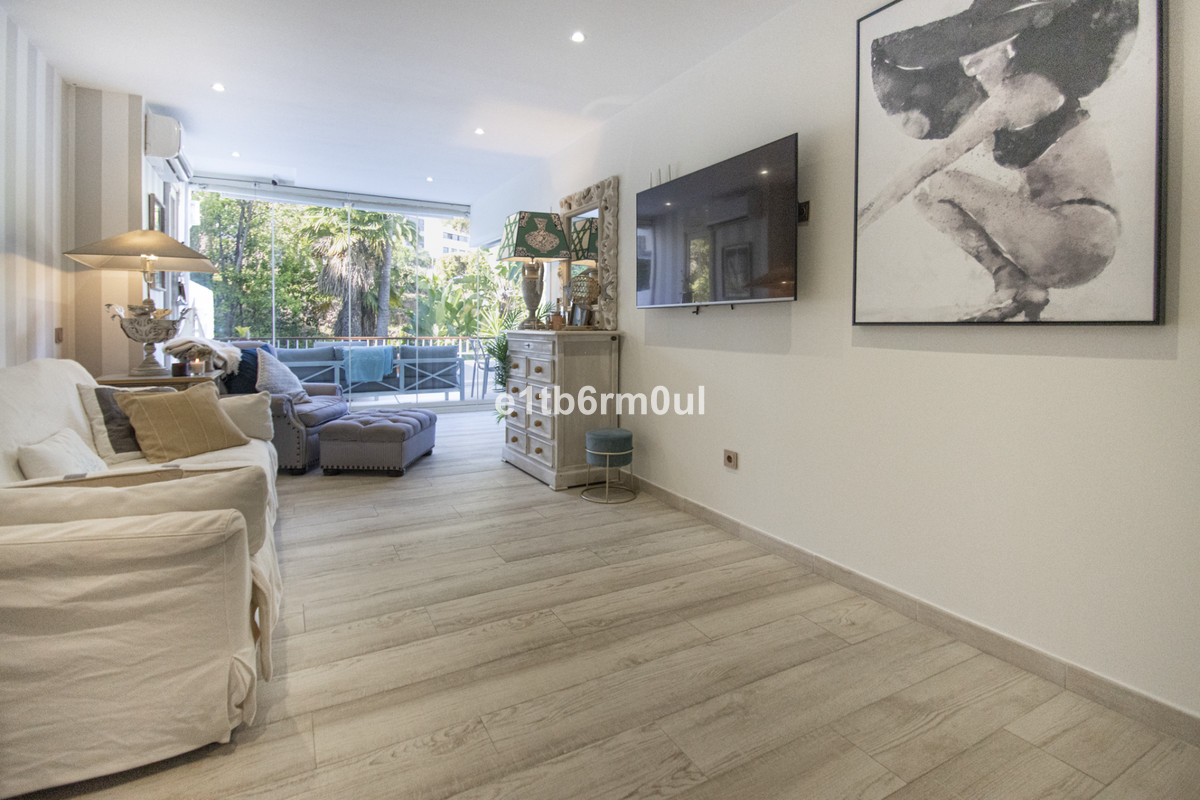Appartement te koop in The Golden Mile | 1 slaapkamers H5389318